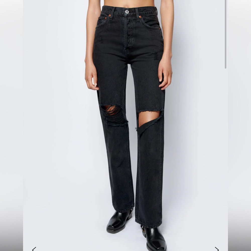 RE/DONE High Rise Loose Jeans 
Color: washed black with rips